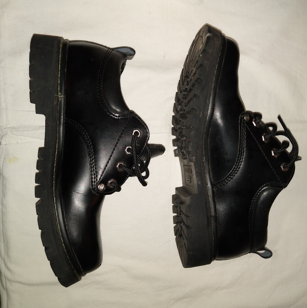 Skechers Mens dress Shoes Size 9 Black Leather